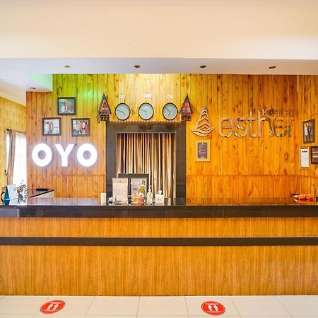 Capital O 540 Esther Hotel Balige Exterior foto